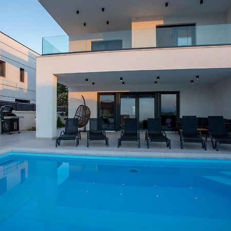Villa Manhattan Dobrinj Luaran gambar