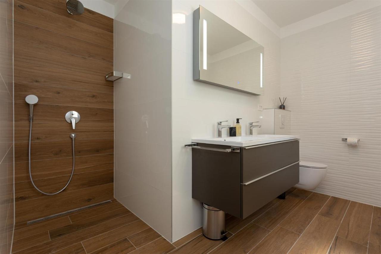 Villa Manhattan Dobrinj Luaran gambar