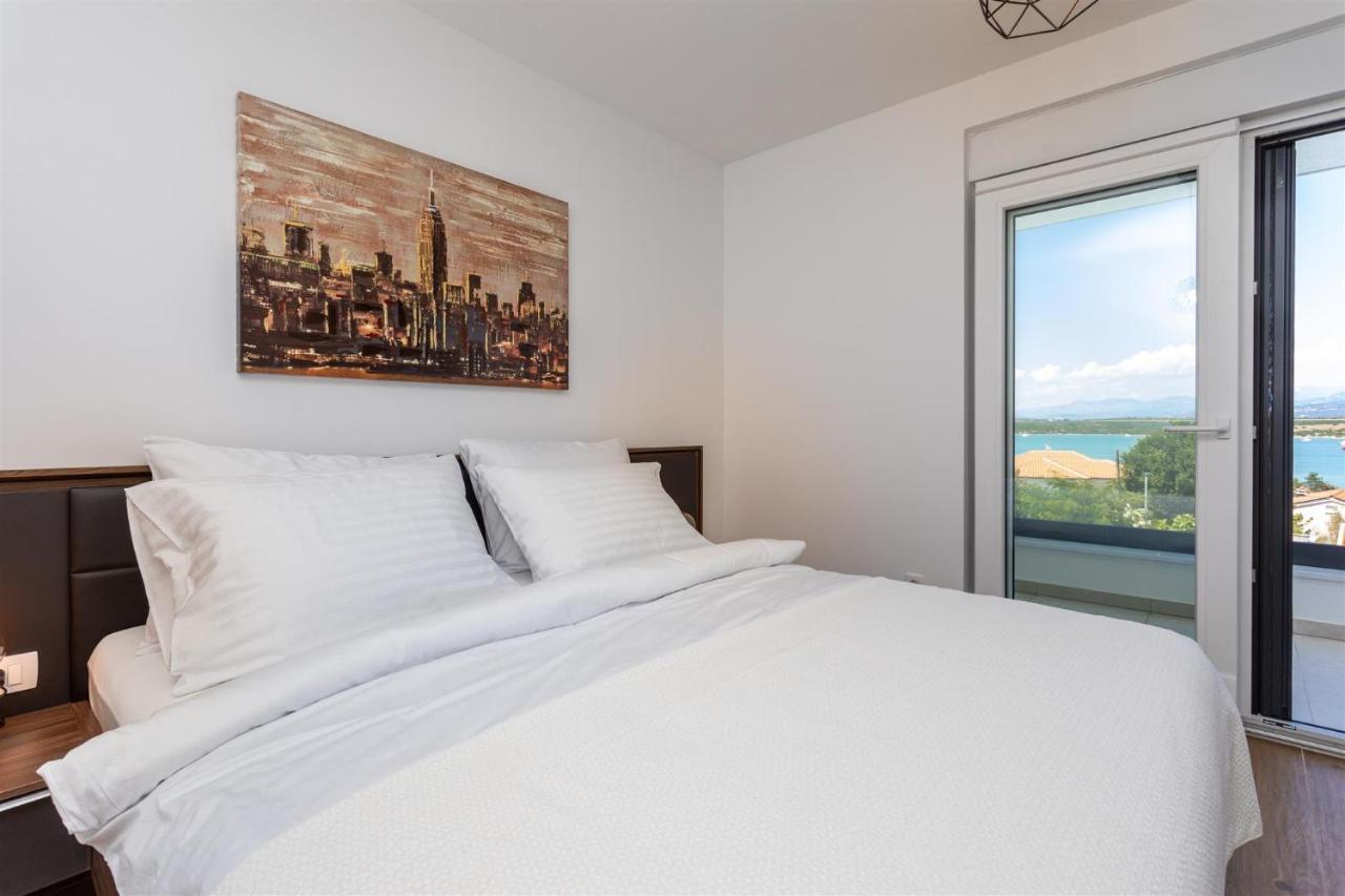 Villa Manhattan Dobrinj Luaran gambar
