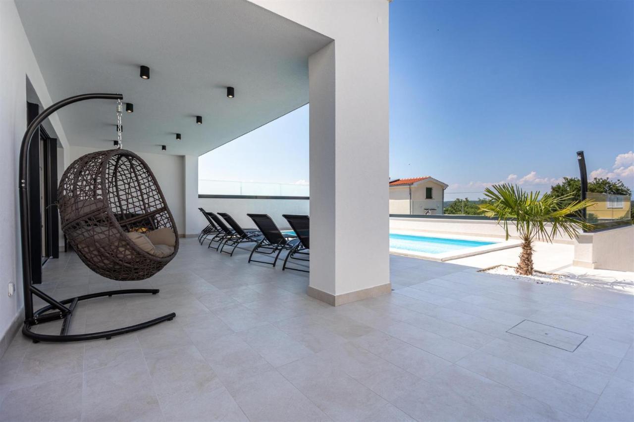 Villa Manhattan Dobrinj Luaran gambar