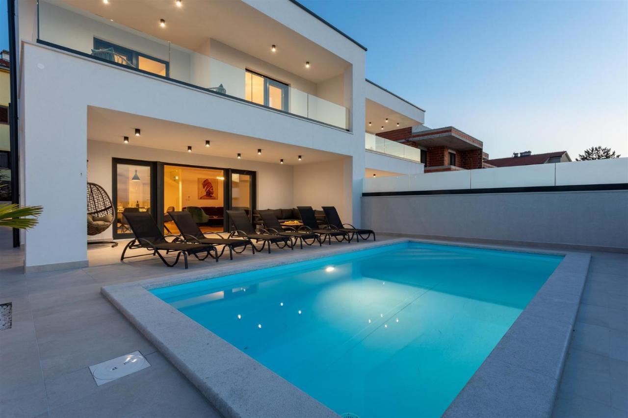 Villa Manhattan Dobrinj Luaran gambar